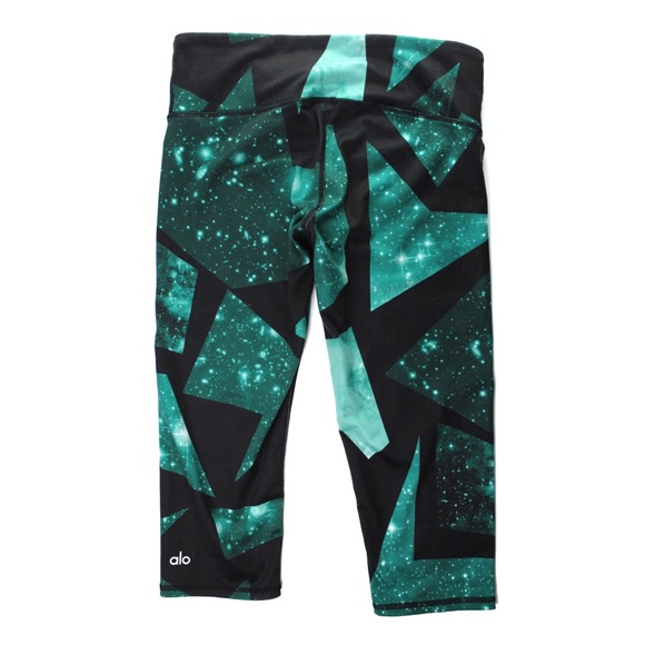 Alo Yoga Cropped Interstellar Printed Pants XS - Picture 3 of 5